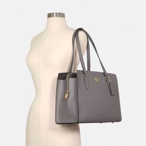 COACH TOTE 👜 Brand New with Tags 🏷️ 🤎